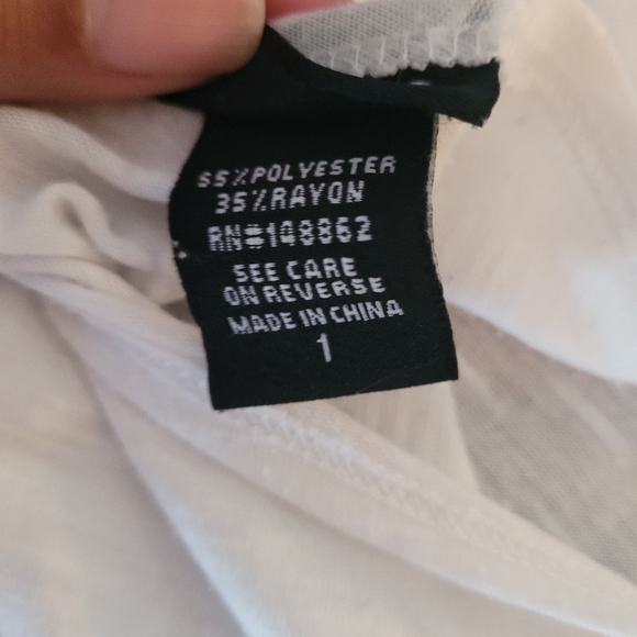 torrid slouchy t-shirt size 1 - Picture 5 of 5